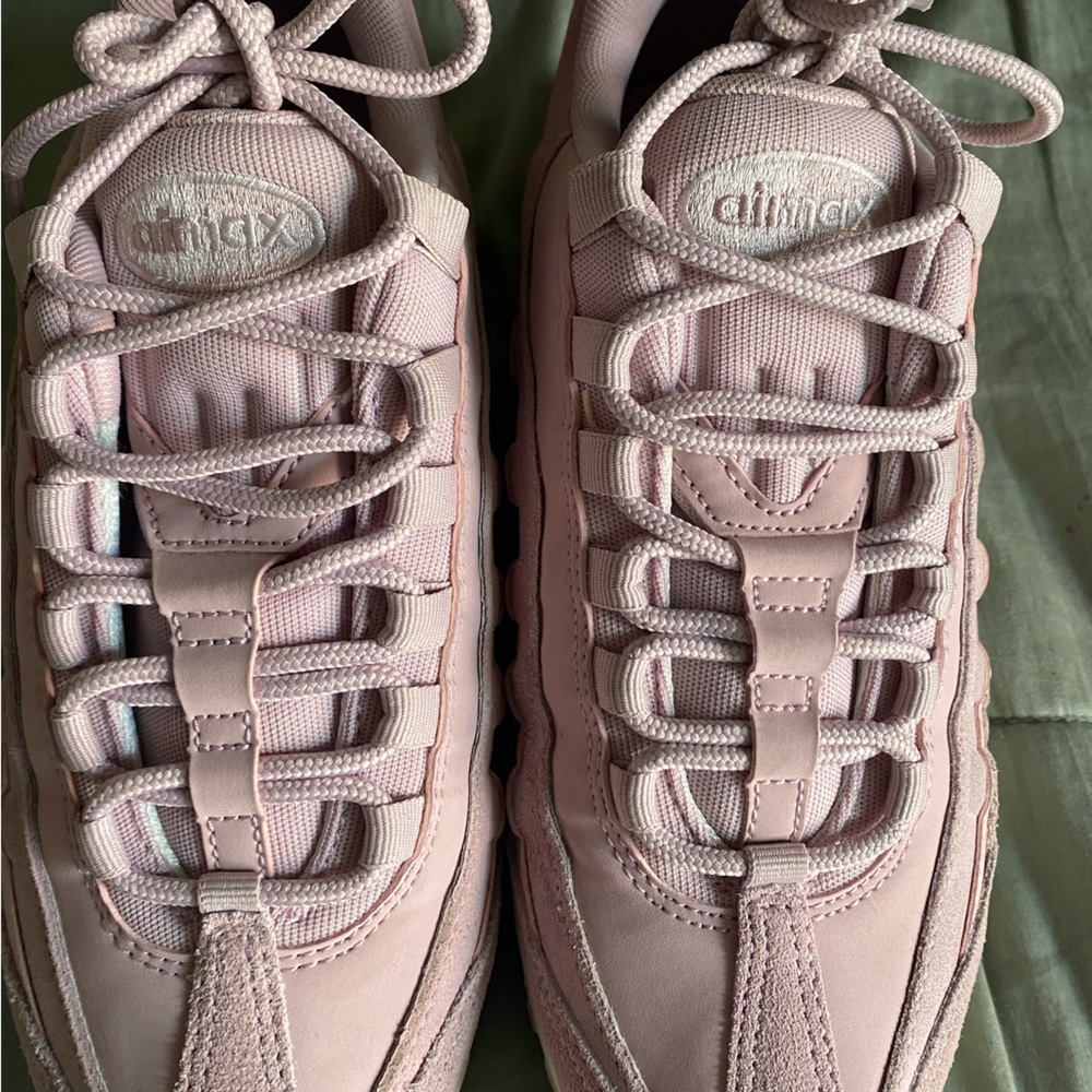 Women’s Nike Air Max 95. Light purple Size 7.5 - Picture 5 of 8